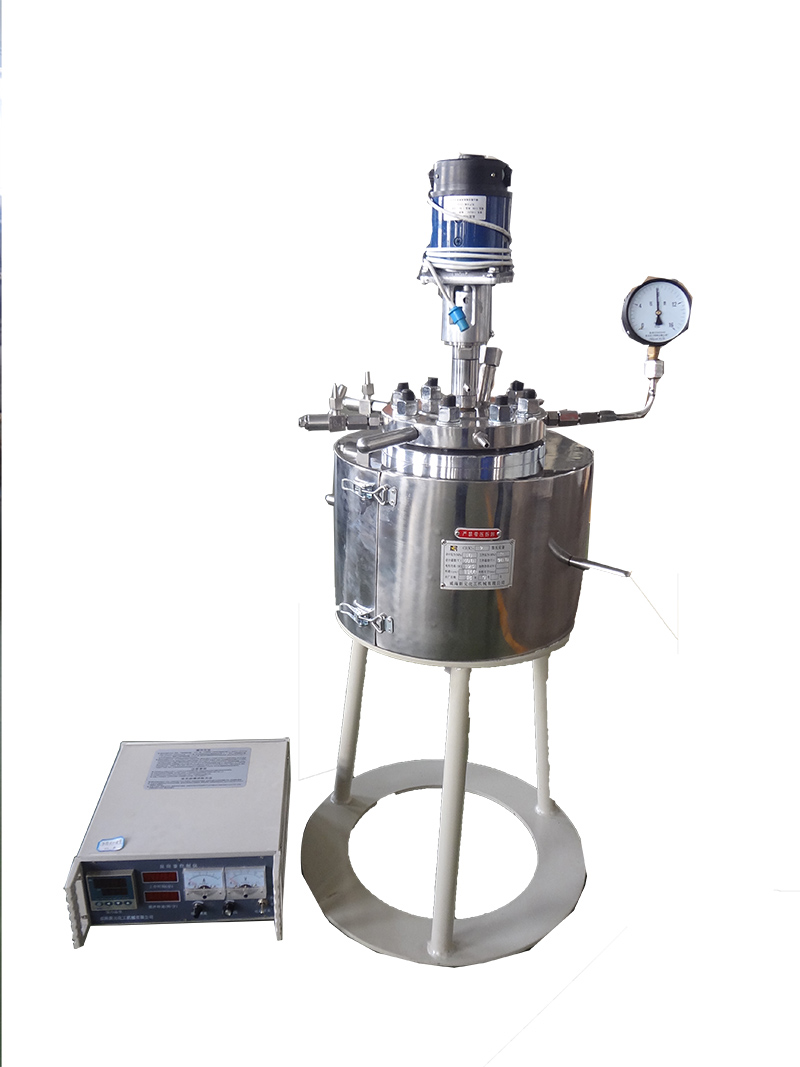 CJ普通型反應(yīng)釜（下出料，不銹鋼拋光）